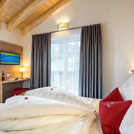 Hotel Zwingerhof Ladis Zimmer foto