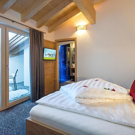 Hotel Zwingerhof Ladis Zimmer foto