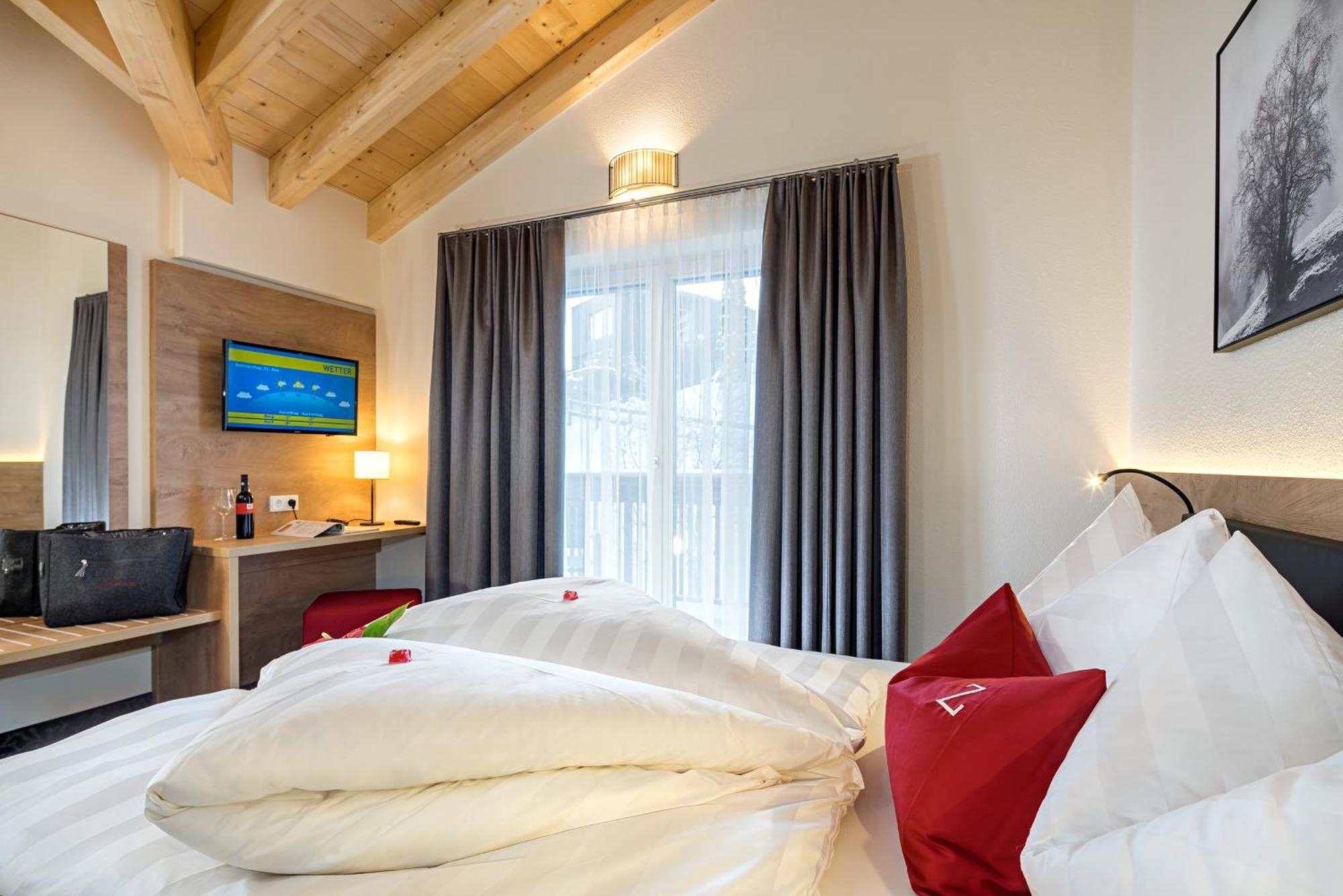Hotel Zwingerhof Ladis Zimmer foto