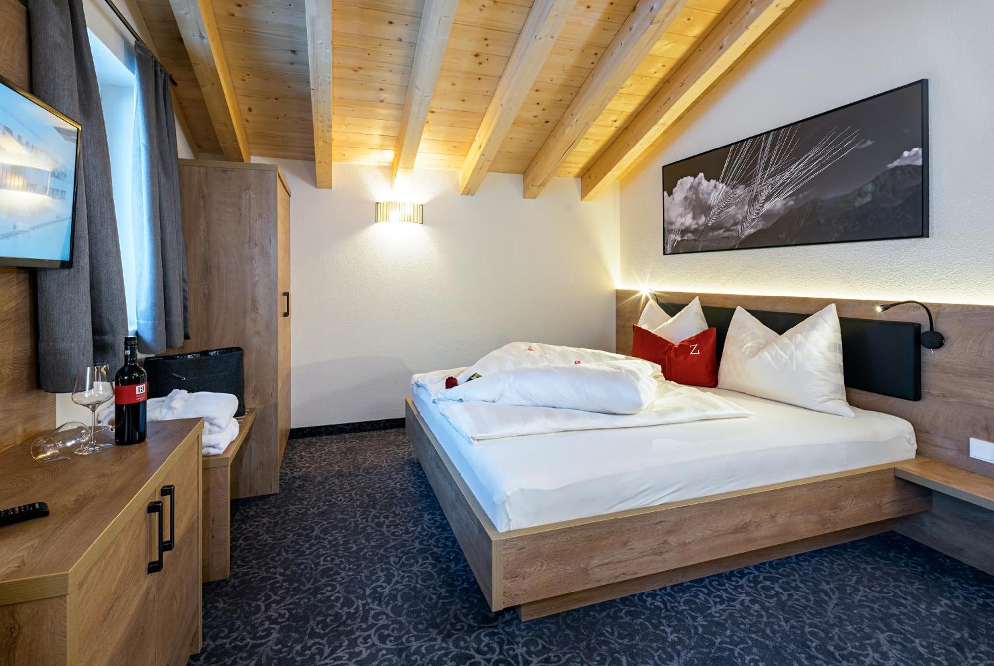 Hotel Zwingerhof Ladis Zimmer foto